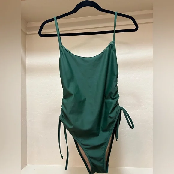 Gnash Swim -green size six - Picture 1 of 7
